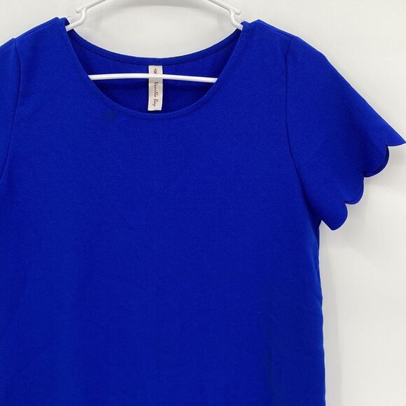 Vanilla Bay Stretch Round Neck Short Sleeve Scalloped Trim Blouse Blue Small - Picture 2 of 7